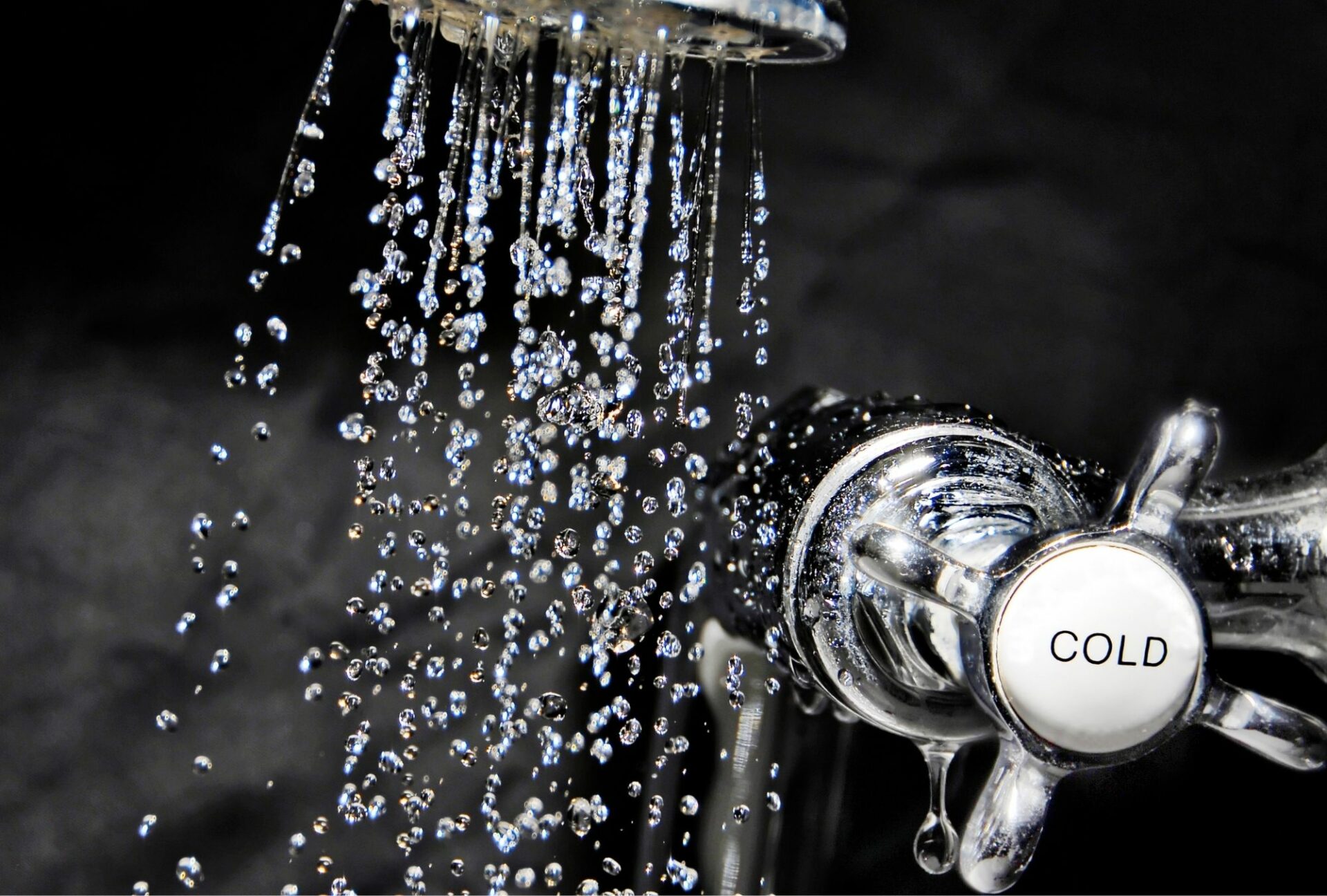 douche avec le bouton "cold"